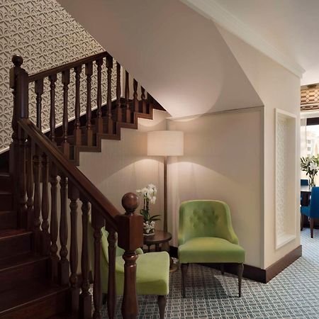 Al Najada Doha Hotel By Tivoli Екстериор снимка A suite at the hotel