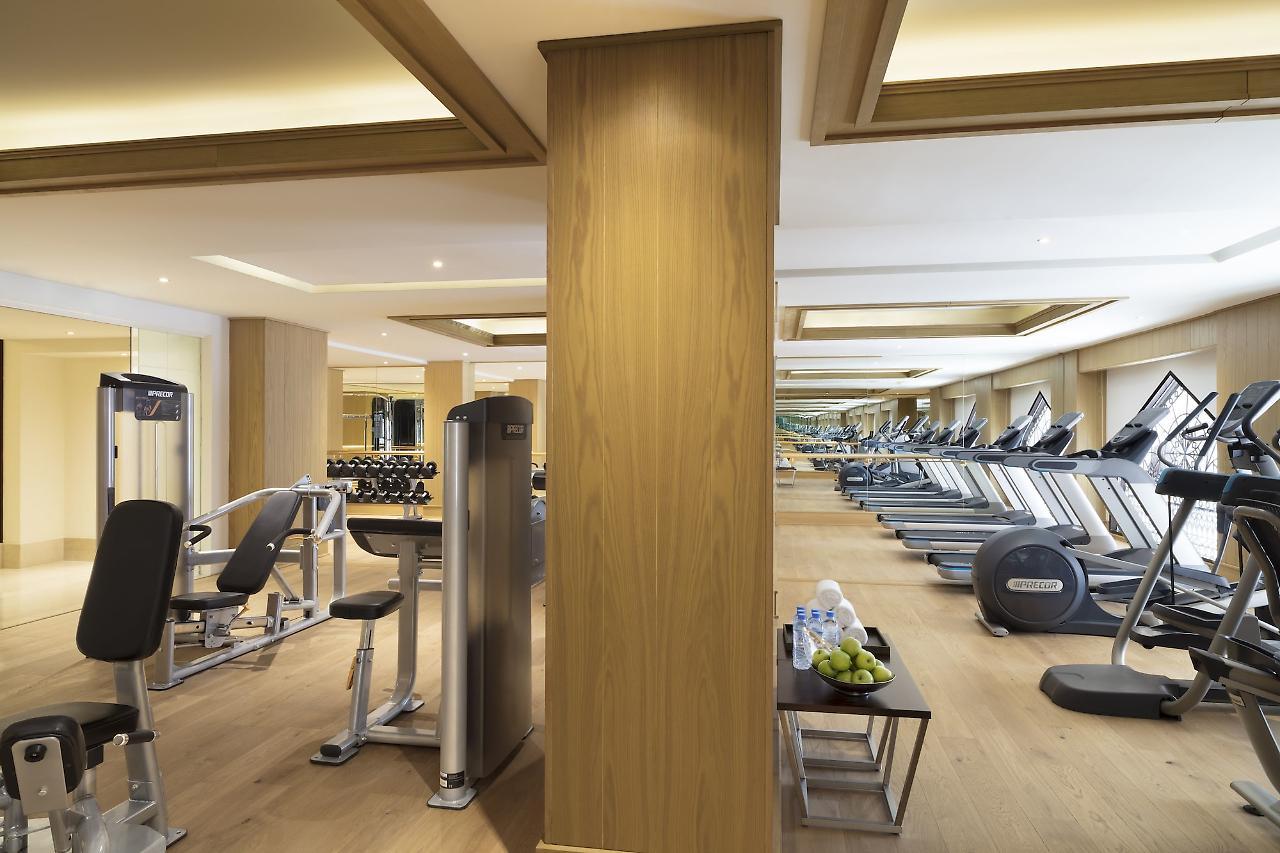 Al Najada Doha Hotel By Tivoli Екстериор снимка The gym at The Westin Mumbai
