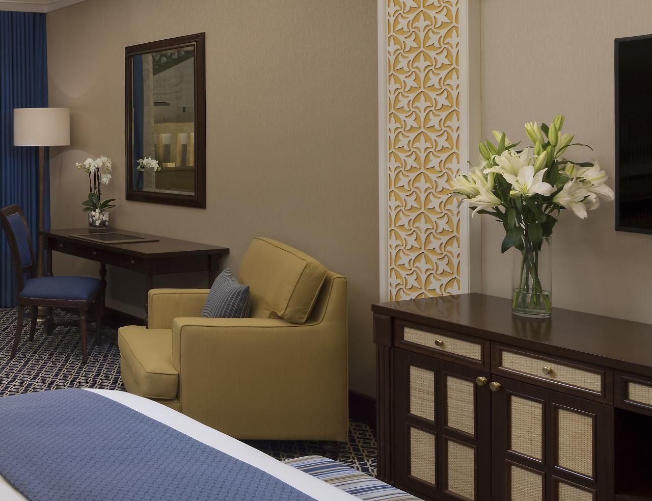 Al Najada Doha Hotel By Tivoli Екстериор снимка A room at the hotel