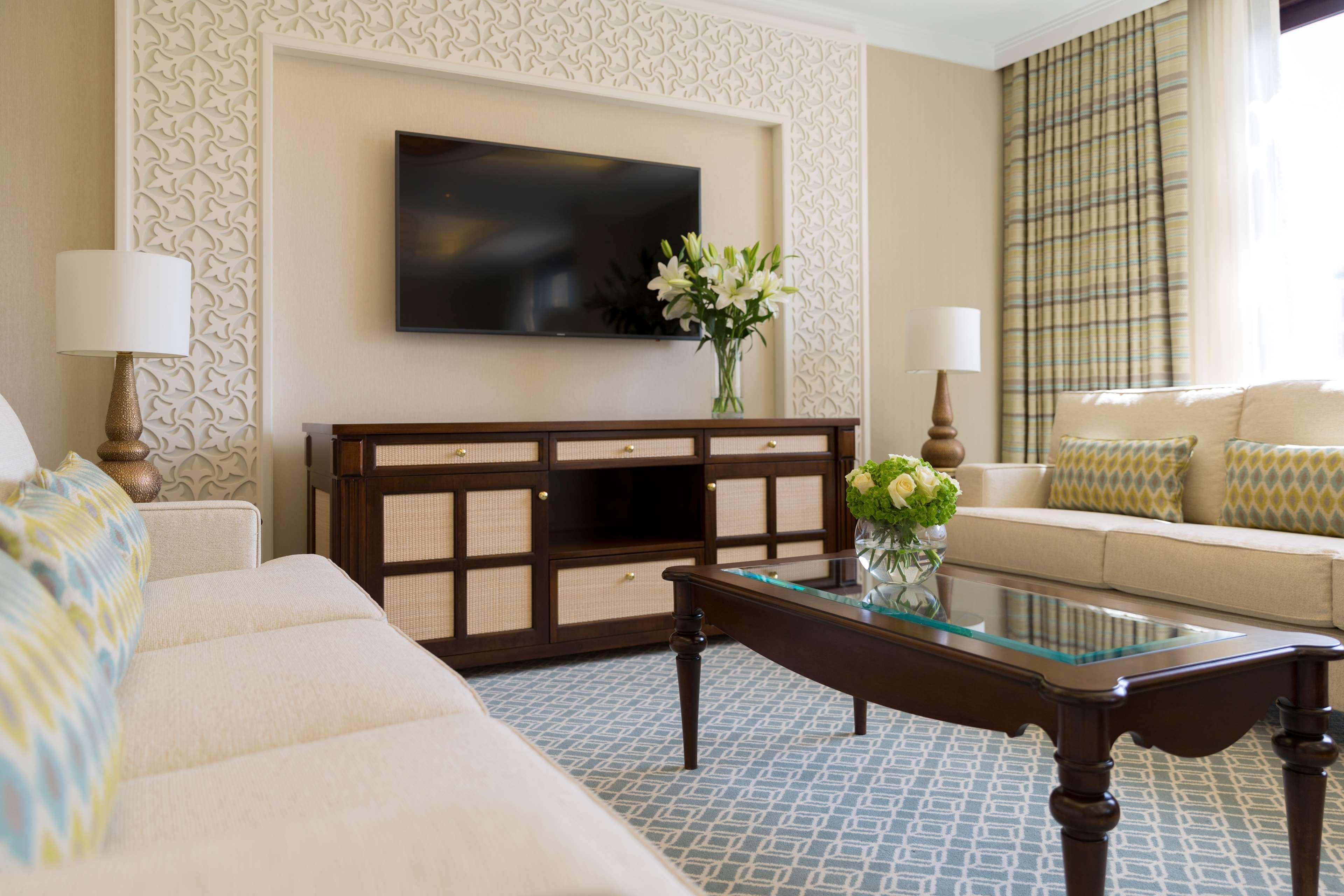 Al Najada Doha Hotel By Tivoli Екстериор снимка Living room