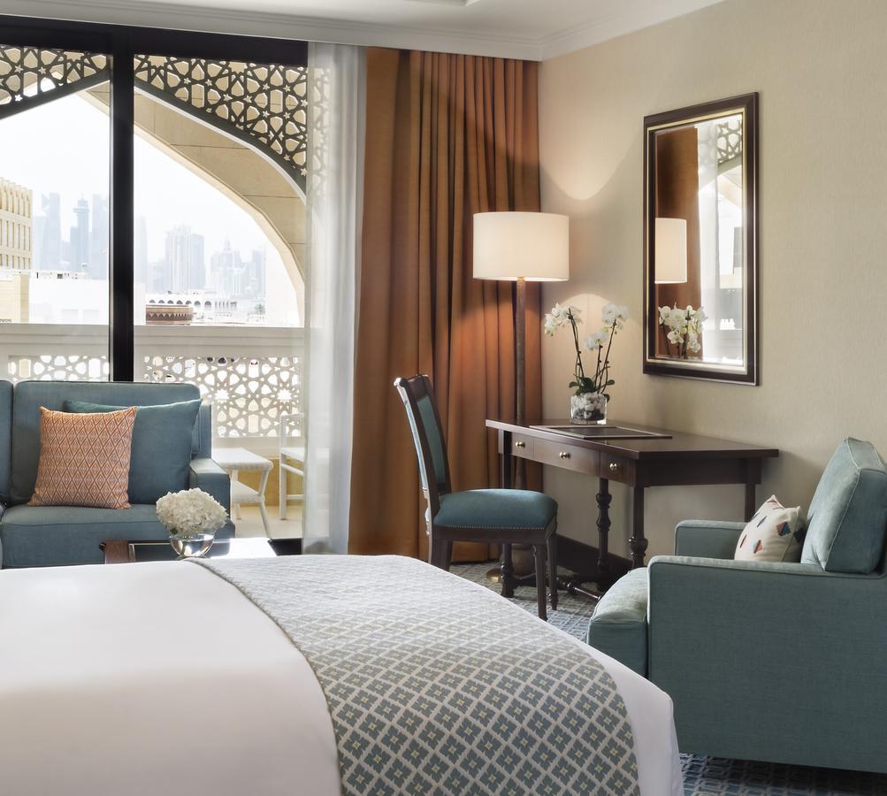 Al Najada Doha Hotel By Tivoli Екстериор снимка A guest room at Jumeirah Emirates Towers Hotel